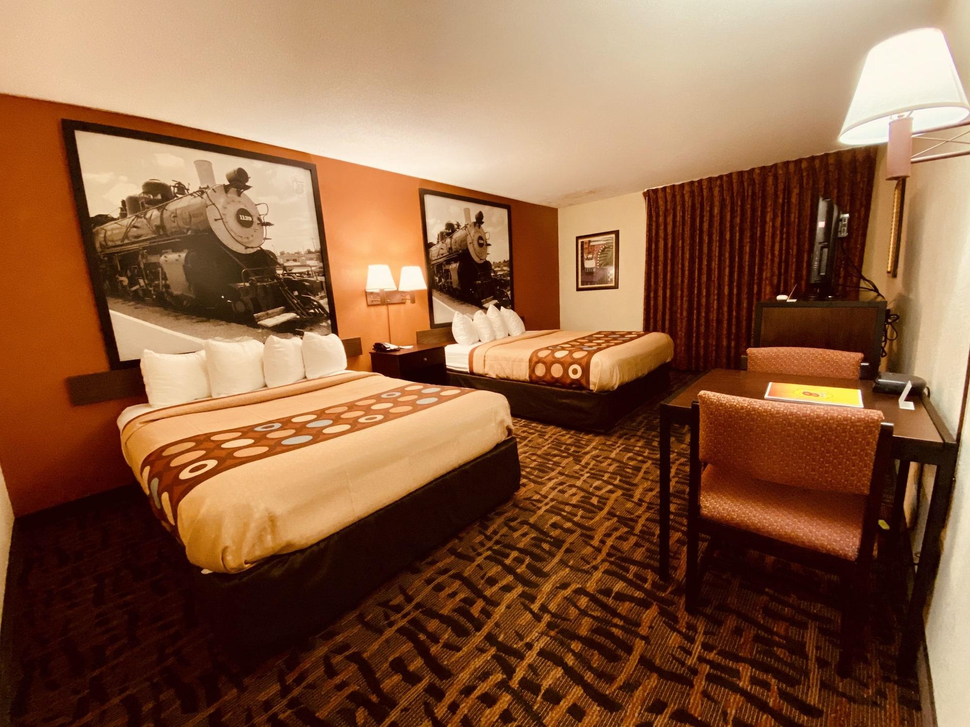 Hotel Super 8 By Wyndham Lawrence Ku Exterior foto
